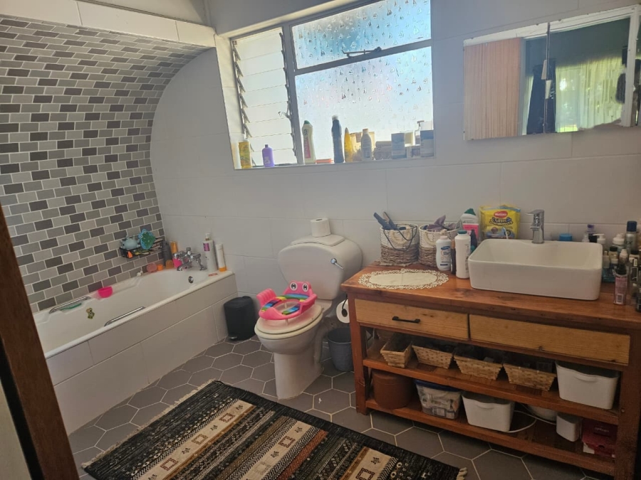 8 Bedroom Property for Sale in Irene Park North West